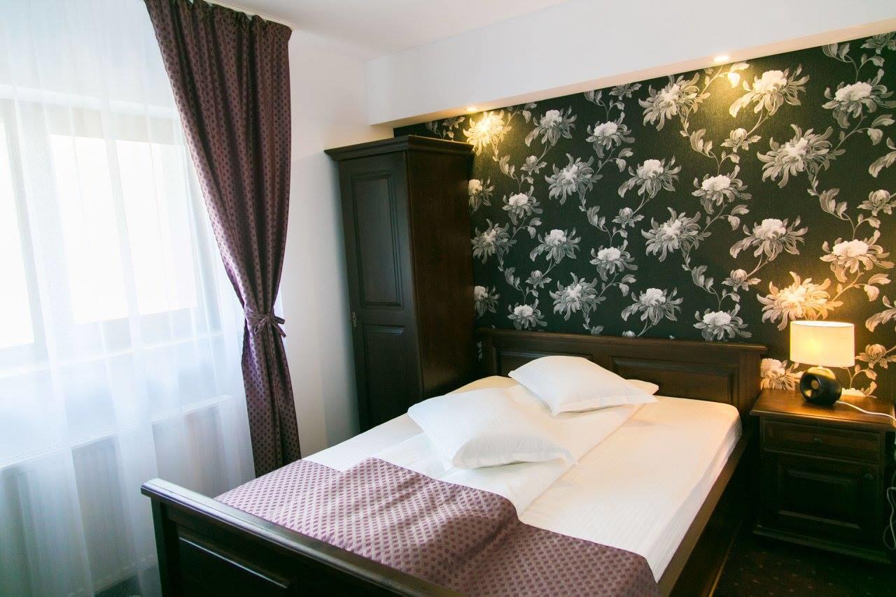 Hotel White House Făgăraş Exterior foto